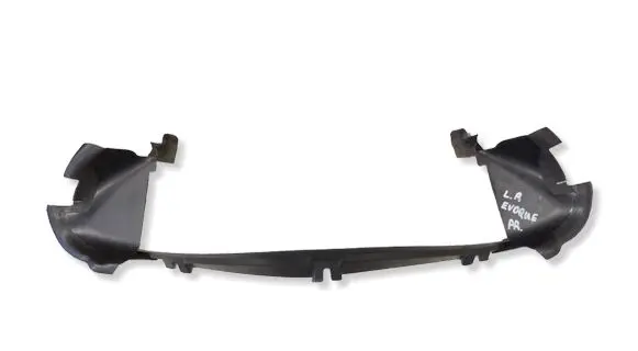 Land Rover Evoque I Intercooler air guide/duct channel BJ328A095AB