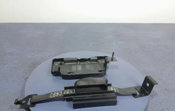 Battery box tray