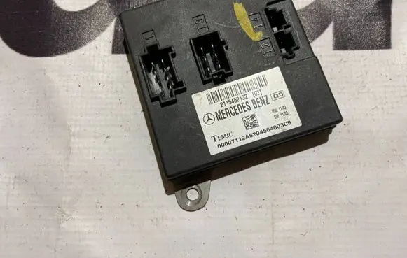 Mercedes-Benz E W211 Comfort/convenience module A2115452132 2115452132