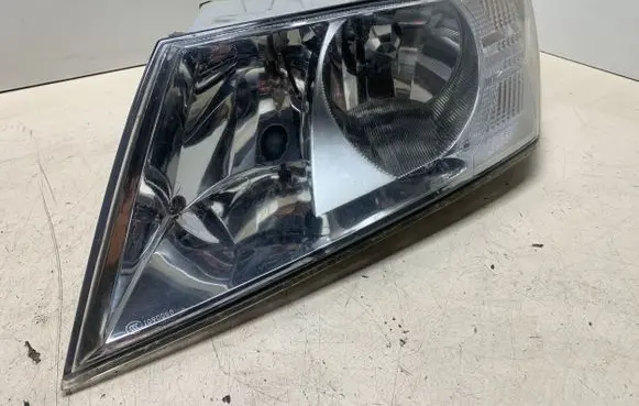 Skoda Octavia Mk2 (1Z) Headlight/headlamp 1253813960 20A670B HR00D800