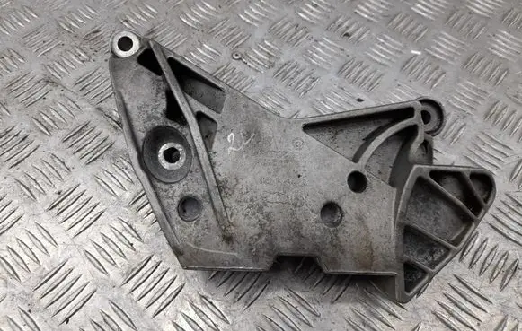 Audi A4 S4 B8 8K Engine mounting bracket 06J199207P