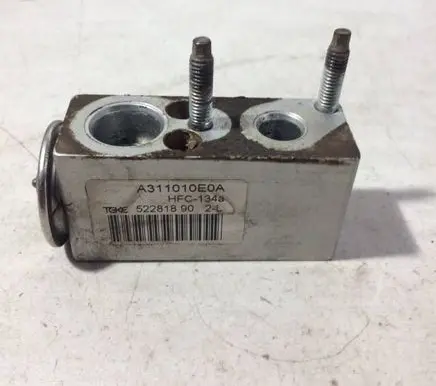 Citroen Berlingo Air conditioning (A/C) expansion valve 52281890