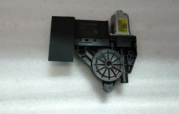 Volvo S90, V90 Rear door window regulator motor 31453359 P1013345600