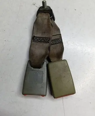Rear seatbelt buckle