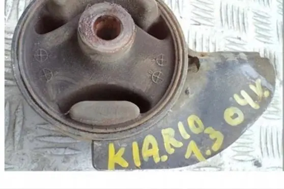 KIA Rio Engine mount bracket