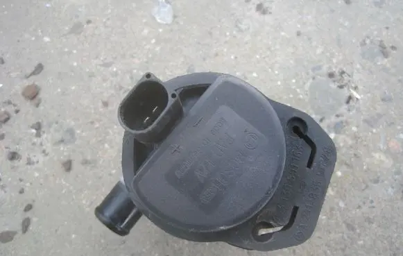 Mercedes-Benz ML W166 Electric auxiliary coolant/water pump A2118350028