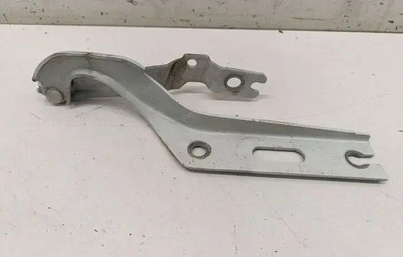 Volkswagen Taigo Engine bonnet/hood hinges 2G0823302G