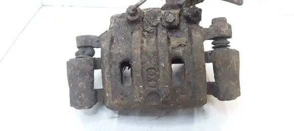 Mitsubishi Pajero Sport I Front brake caliper