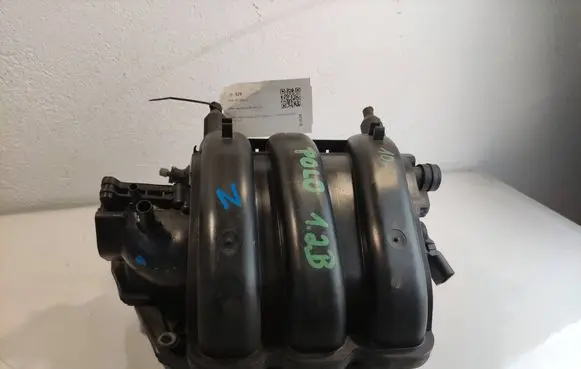 Volkswagen Polo IV 9N3 Intake manifold 03E129711DCAREWAY