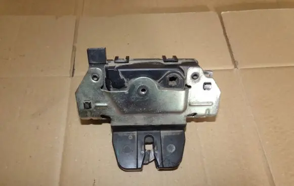 Opel Astra H Tailgate/trunk/boot lock/catch/latch