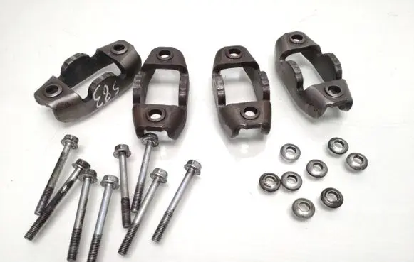 Mitsubishi Outlander Fuel Injector clamp holder 