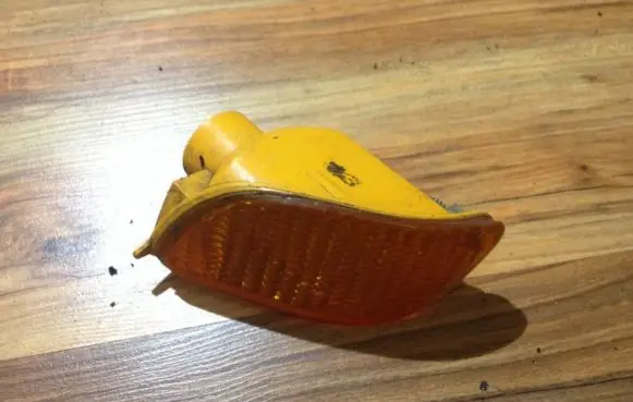 Ford Focus Front indicator light xs4x13369a