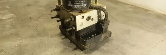 Volkswagen Sharan ABS Pump 7M0614111P