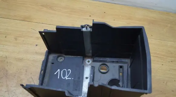 Ford Kuga I Battery box tray 9686469580