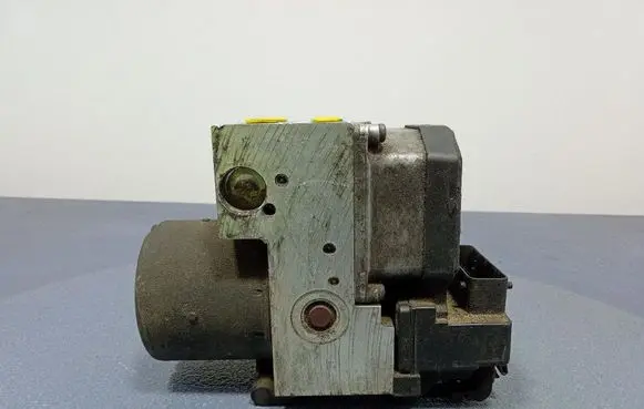 Audi A6 S6 C5 4B ABS Pump 8E0614111C