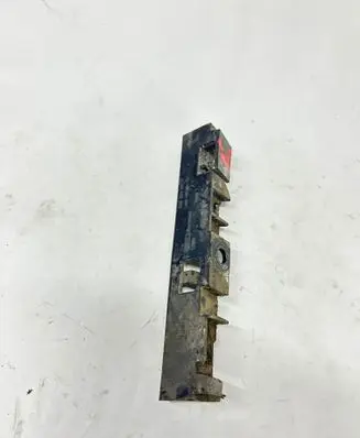 Audi A6 S6 C7 4G Front bumper mounting bracket 4G0853921B