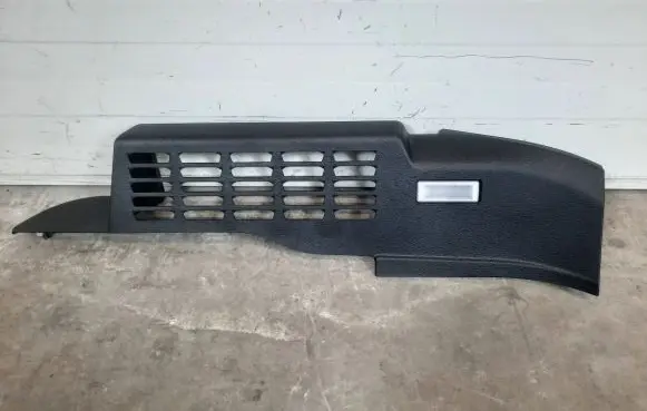 BMW X4 F26 Tailgate/trunk side cover trim 7337582