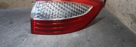 Ford Mondeo MK IV Rear/tail lights 7S7113404B