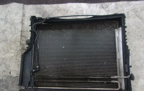 BMW 7 E65 E66 Coolant radiator