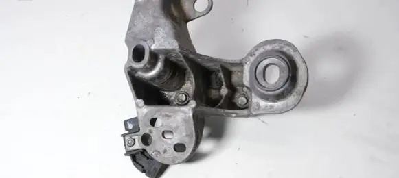 Audi A4 S4 B6 8E 8H Engine mounting bracket 8E0199352F
