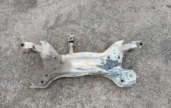 Skoda Praktik (5J8) Front subframe