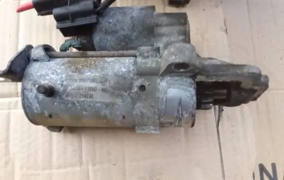 Ford Mondeo Mk III Starter motor