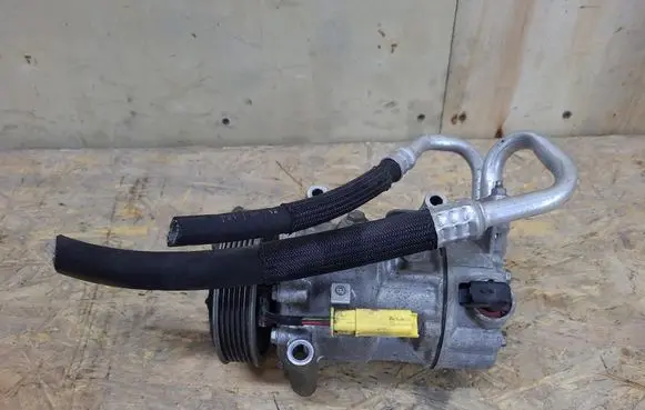 Peugeot 208 I Air conditioning (A/C) compressor (pump) 9678656080