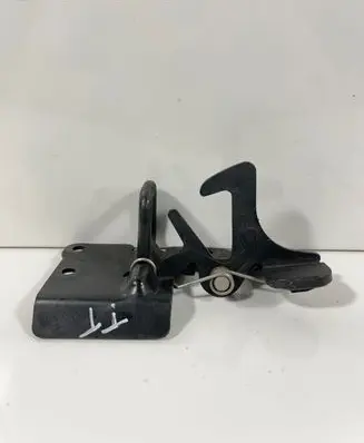 Audi TT Mk1 Engine bonnet/hood lock/catch 8N0823480B