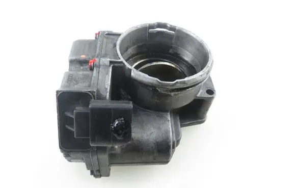 Volkswagen Golf V Throttle body valve 03G128063V