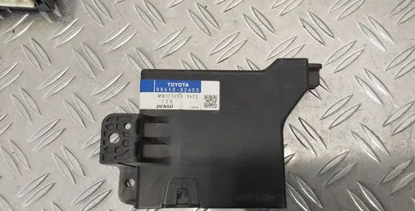 Toyota Auris 150 Climate control unit 8865002400