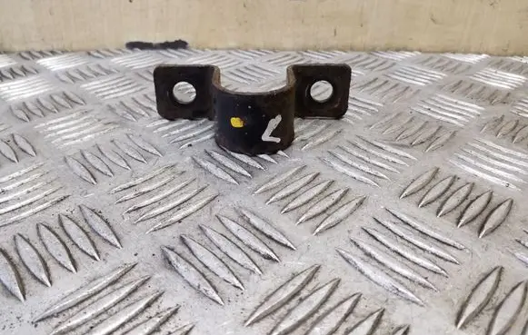 Jaguar XF X250 Sway bar bush bracket, rear 8W834A047AA
