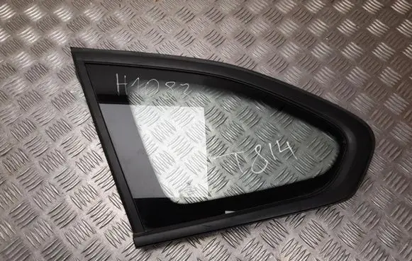 BMW X1 F48 F49 Rear side window 7349647