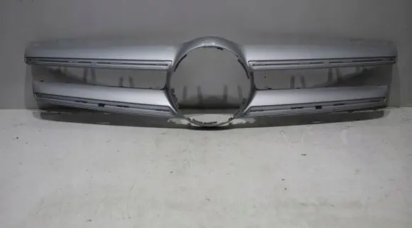 Mercedes-Benz GLA W156 Front bumper upper radiator grill A1568880260