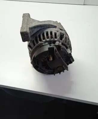 Volvo S60 Generator/alternator 8676498
