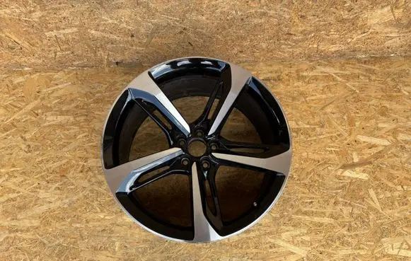 Audi Q7 4M R21 alloy rim 4M0601025 B010228