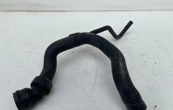 Audi A6 S6 C5 4B Engine coolant pipe/hose 4B0121101A