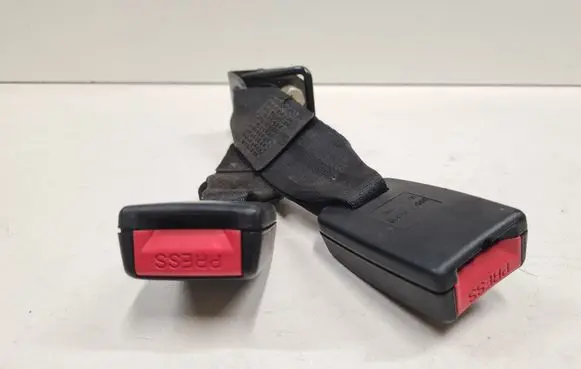 Nissan Primera Middle seatbelt buckle (rear) 88842AV800