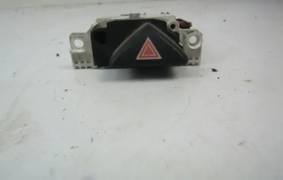 Ford Focus Hazard light switch 