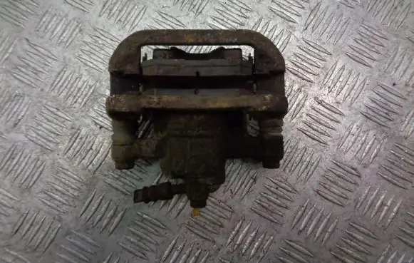 Chevrolet Lacetti Rear brake caliper