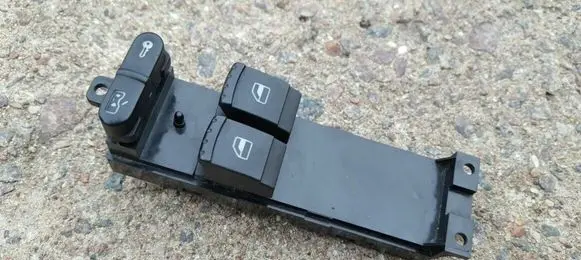 Volkswagen Golf IV Electric window control switch 1J3959857