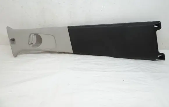 (B) pillar trim (bottom)