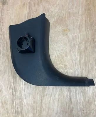 BMW 3 E90 E91 Foot area side trim 7066990