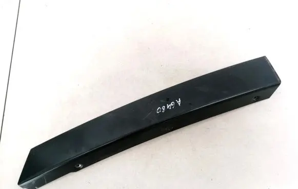 Audi A4 S4 B5 8D Front door glass trim molding 8D9853377B