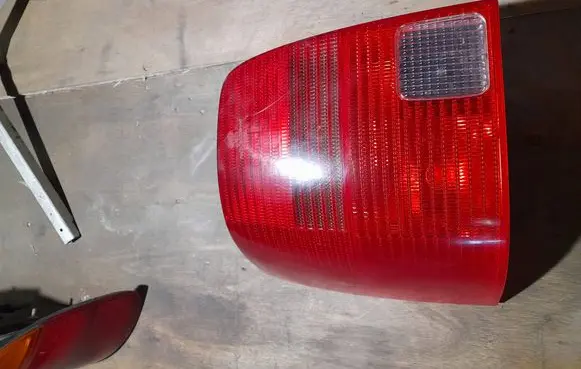 Volkswagen PASSAT B5 Rear/tail light trim molding 3C9945111F