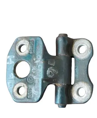 Mercedes-Benz C W202 Front door lower hinge 95M01