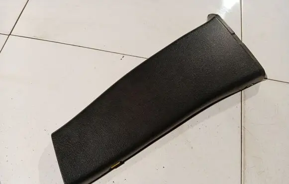 Mercedes-Benz C W203 (B) pillar trim (top) A2036903540