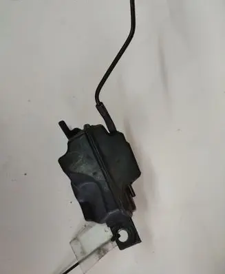 Citroen C5 Vacuum air tank