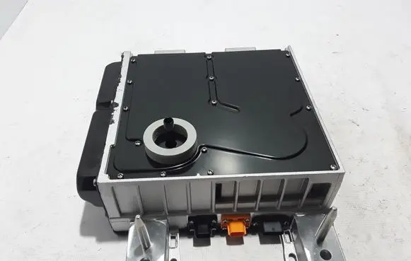 Dacia Duster Hybrid / electric car battery 295100620R