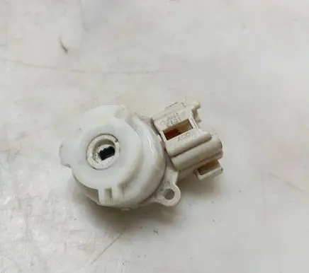 Toyota Avensis Verso Ignition lock contact 