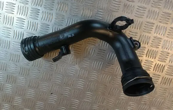 Volkswagen Golf V Intercooler hose/pipe 1K0145770D 1K0145762AD